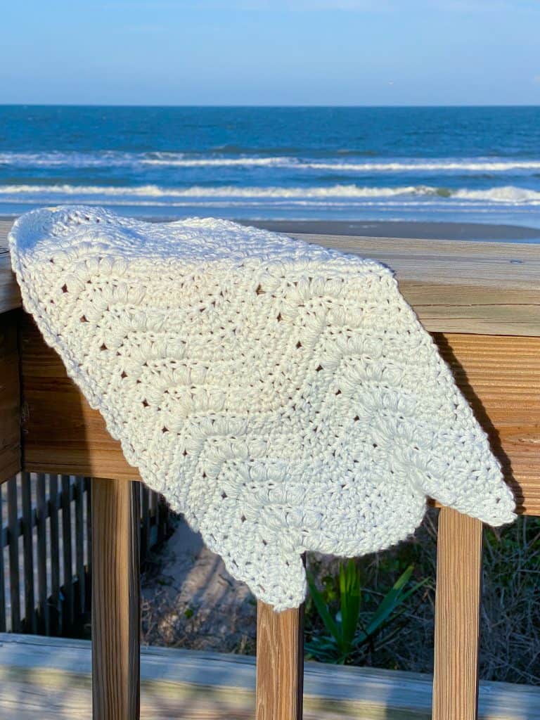 How to crochet a puff stitch wave kitchen towel. You can crochet the Making Waves Kitchen Towel in a few short hours! Using Yarn Bee Sugarwheel Cotton yarn in Harbor Wish. 