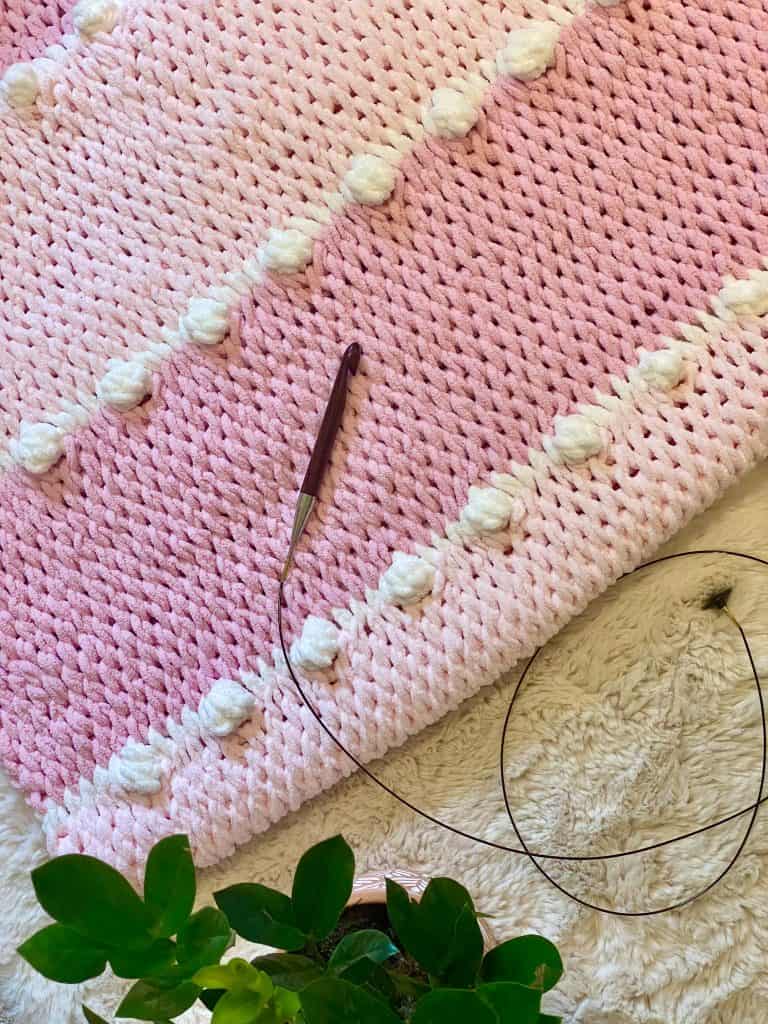 How to Crochet the easy Tunisian Full Stitch Blanket with Bobbles Free Crochet Pattern. Using Bernat Baby Blanket Yarn and a size 12mm tunisian crochet hook. 