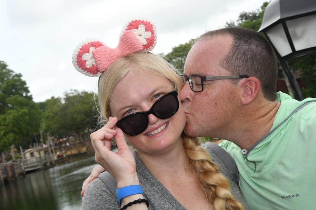 How to Crochet Mouse Ears Headband. Included instructions for baby through adult sizes. Perfect for Mommy and Me photos. 