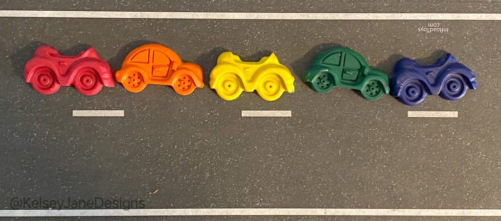 Making crayons is a great and easy activity to do with kids. If you have a toddler then you more than likely have a ton of broken crayons around. Take those crayons and reinvent them into an endless number of fun shapes using silicone molds. 