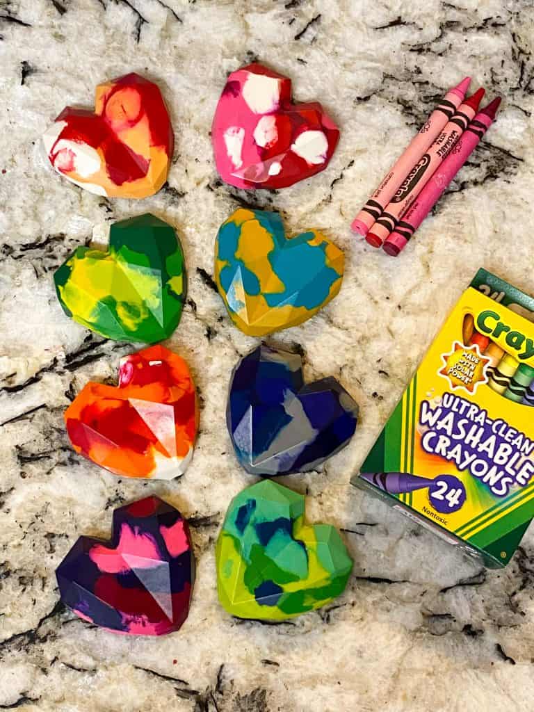 For under $10 you can make these super cute geometric hearts for your school Valentine's Day parties. Great non sugar treat especially for classrooms with allergies. Free printable tag included. 