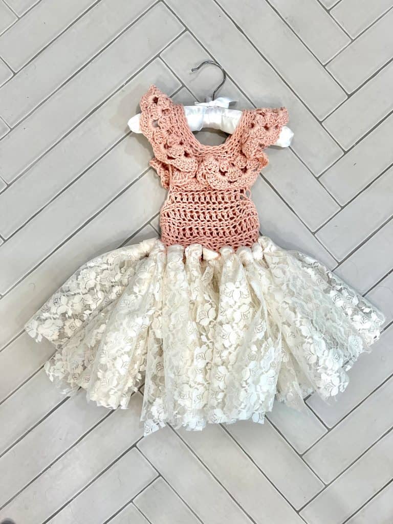 Learn how to quickly crochet in a few short hours a custom princess dress. No pattern or math required! Easy instructions on how to make in any size. Free video pattern tutorial. 