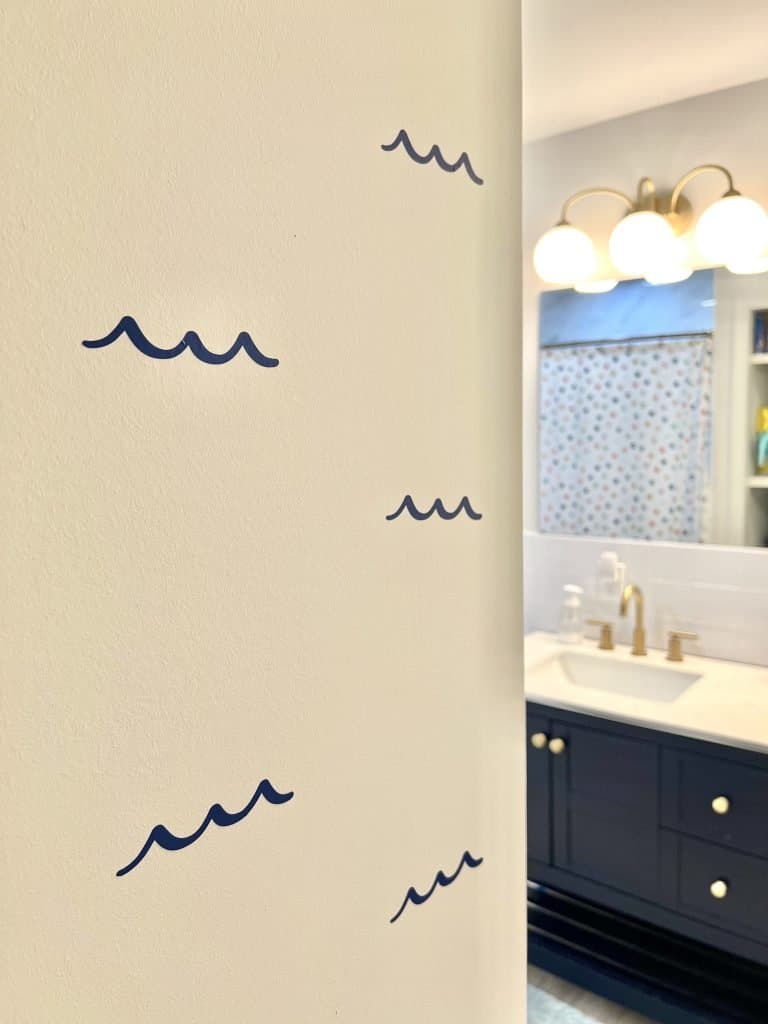 Let's get inspired to customize our homes with Cricut removable vinyl decals. #notsponsored Create that gorgeous trendy wallpaper look without the commitment. Easy DIY for gender neutral bathroom decor. 