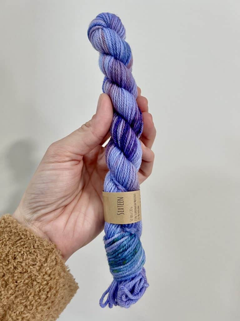 Interested in what the Smalliday Advent Set looks like in 2022? Daily photos of all 25 mini skeins. If you have always wondered what this annual Crazy Beautiful Color set looks like, you are in the correct place!