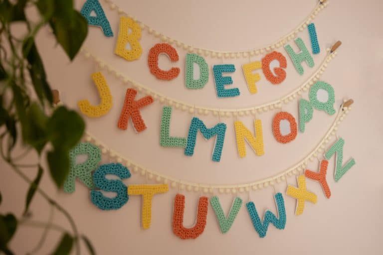 How to Crochet Alphabet Bunting