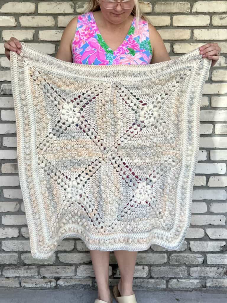 I crocheted the viral Fenya Blanket by Dada’s Place